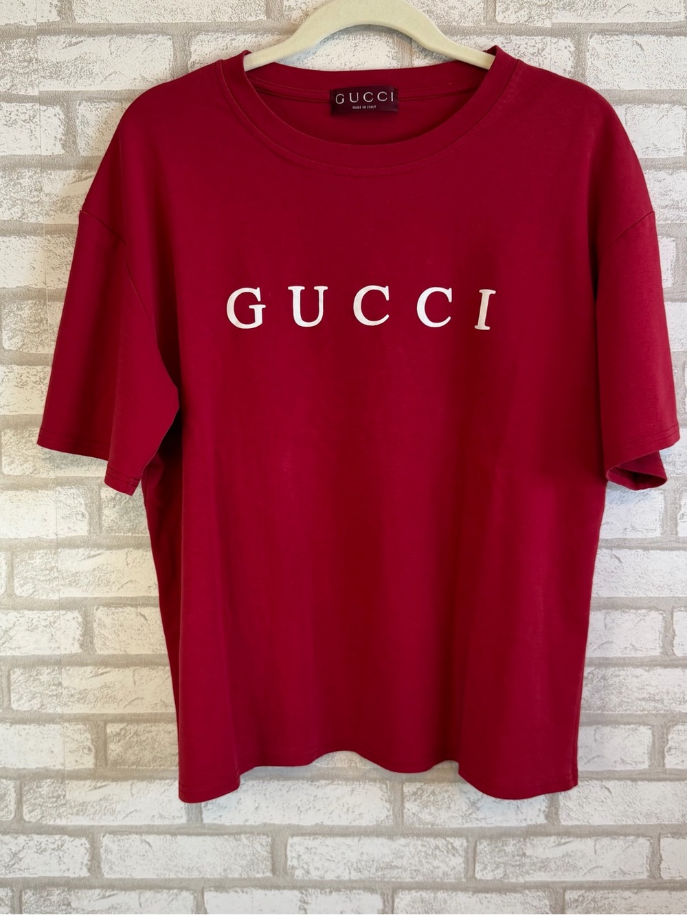 Gucci Red Logo T-Shirt Women’s Large Short Sleeve Designer Luxury Tee Top Casual - Picture 2 of 8